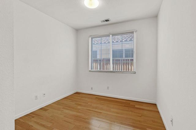 29165 Eden Shores Drive, Hayward CA: https://media.crmls.org/mediaz/43dab861-9f63-4da1-bccd-21c36993cbbf.jpg
