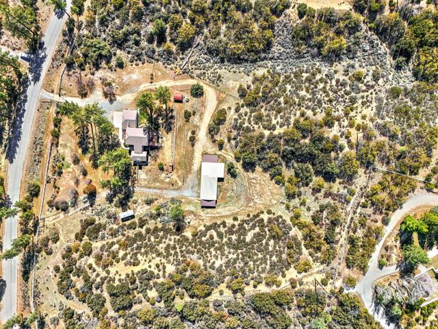 59371 Devils Ladder Road, Mountain Center CA: https://media.crmls.org/mediaz/43dabf01-00fb-4751-bccd-3a43b113f874.jpg