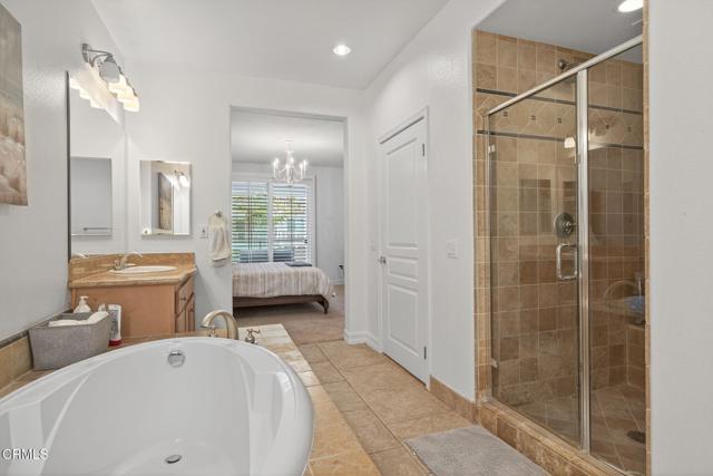 1423 Windshore Way, Oxnard CA: https://media.crmls.org/mediaz/43dac701-e733-434b-be47-f3674e455462.jpg