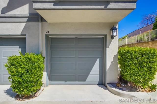 16915 HUTCHINS LANDING, San Diego CA: https://media.crmls.org/mediaz/43daea9e-b73e-456c-8eca-c5ced0bd7920.jpg