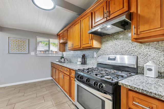 1369 Bal Harbor Way, San Jose CA: https://media.crmls.org/mediaz/43db31bf-006a-4af0-8ba8-b517fd4a794c.jpg