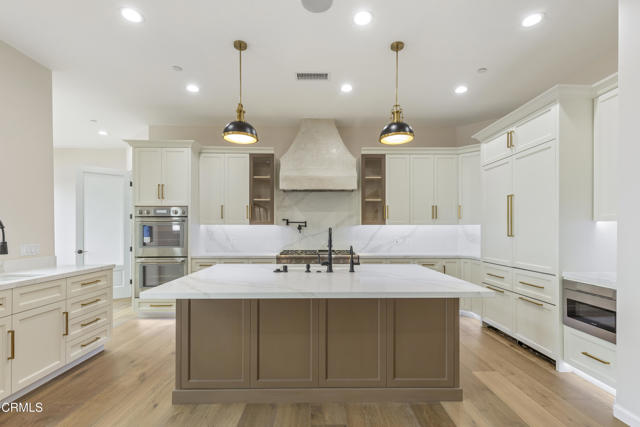 6174 Cobblestone Drive, Ventura CA: https://media.crmls.org/mediaz/43de4d2c-ca38-48a1-8828-088ffc81a0a9.jpg