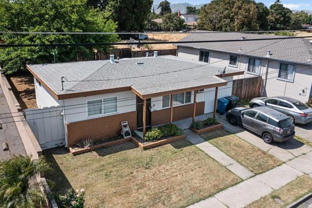 9 W 15th Street, Antioch CA: https://media.crmls.org/mediaz/43de9899-7678-4b75-b869-2b387563b84c.jpg