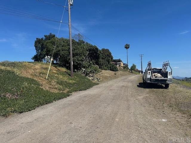 515 Cassou Road, San Marcos CA: https://media.crmls.org/mediaz/43df6181-5f4b-483d-894a-63397b9277ac.jpg