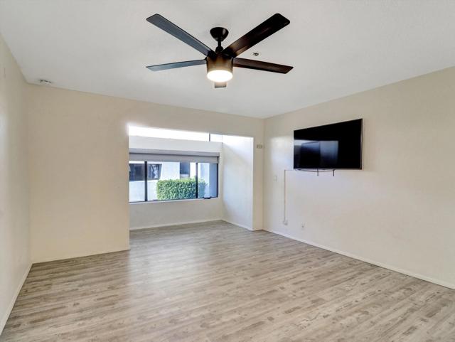 426 Village W Square, Palm Springs CA: https://media.crmls.org/mediaz/43dfa992-64cd-43d6-97c7-46d87e866dcf.jpg