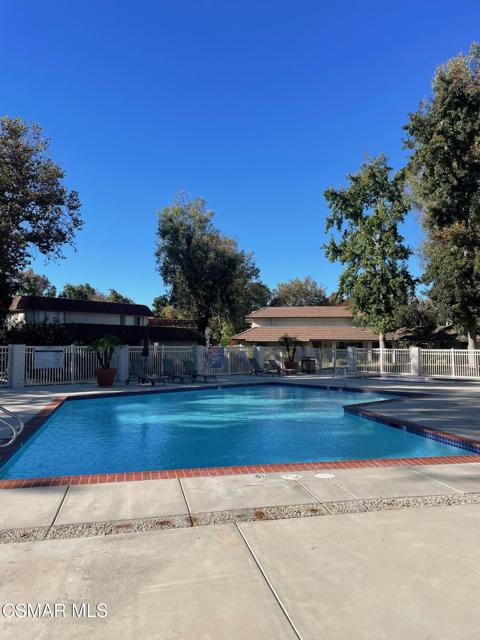 1223 Landsburn Circle, Westlake Village CA: https://media.crmls.org/mediaz/43dfec8e-66e2-40c2-b8be-43129e2302a5.jpg