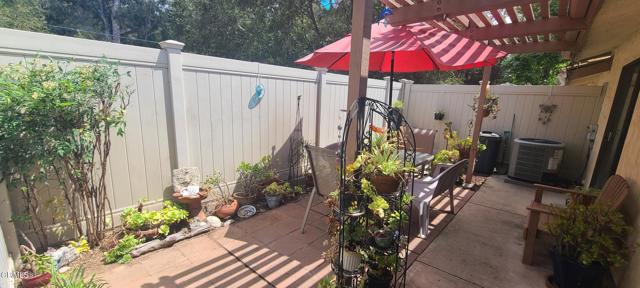 848 Woodland Avenue, Ojai CA: https://media.crmls.org/mediaz/43e01951-d4f4-44ae-808a-89a76c6fc408.jpg