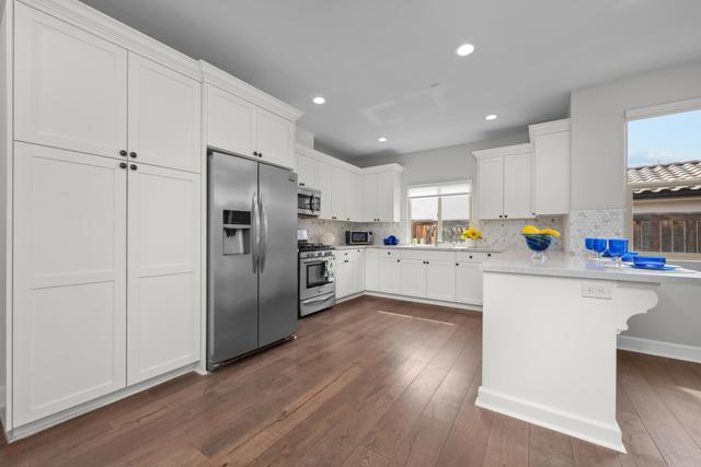 1779 Foothill View Place, Escondido CA: https://media.crmls.org/mediaz/43e02703-763e-40c8-97dc-57f6f2a436f5.jpg