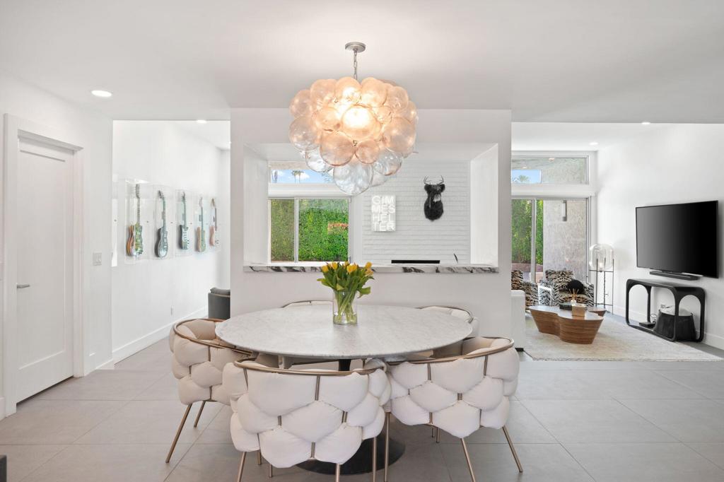 MLS #219138284DA image #3