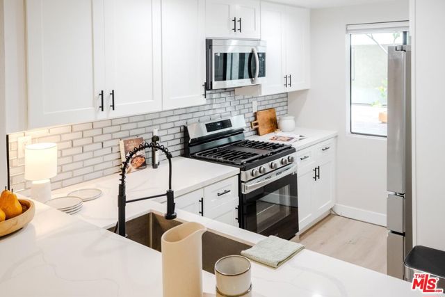 2018 Griffith Park Boulevard, Los Angeles CA: https://media.crmls.org/mediaz/43e08a4b-ec78-4a23-bb97-d2d64ed18055.jpg