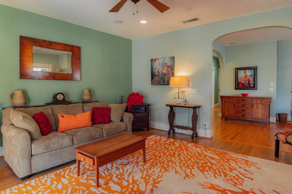 210 6th Ave - photo 10