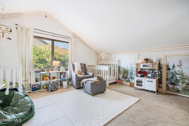 3578 Claridge Court, Simi Valley CA: https://media.crmls.org/mediaz/43e39029-cf6a-4a6b-b573-04d223d35b15.jpg