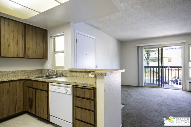 Bright Kitchen