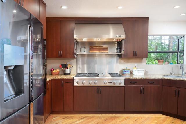 350 Aurora Road, Soquel CA: https://media.crmls.org/mediaz/43e4ce5d-a92e-47d1-8504-f8dd6198582a.jpg