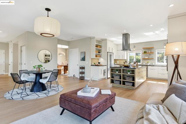6330 Swainland Rd, Oakland CA: https://media.crmls.org/mediaz/43e53df1-6df5-4f99-b1bc-1bd32867f288.jpg