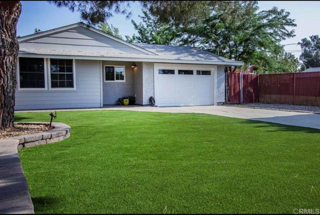 1758 El Cajon Lane, Ramona CA: https://media.crmls.org/mediaz/43e55366-d2eb-4572-ba58-86444e59a83e.jpg