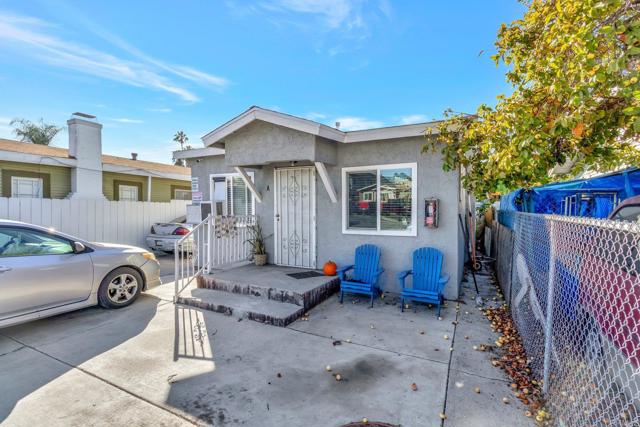 4162 4164 38Th Street, San Diego CA: https://media.crmls.org/mediaz/43e5f05d-f679-436e-88b7-7fcf44e42a06.jpg