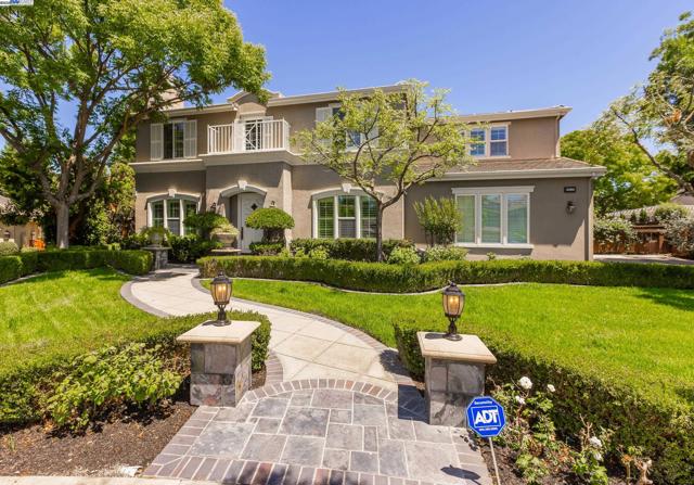 5633 Selena Ct, Pleasanton CA: https://media.crmls.org/mediaz/43e60cf6-7b32-4cef-939f-c30a13274990.jpg