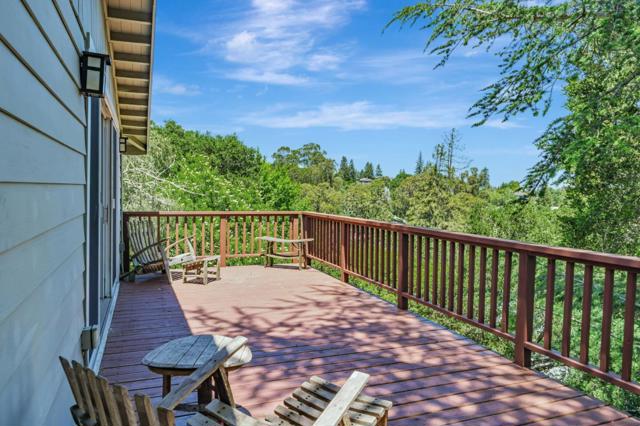 514 Live Oak Lane, Redwood City CA: https://media.crmls.org/mediaz/43e6dddf-e864-4992-8ce3-d753789e56d5.jpg
