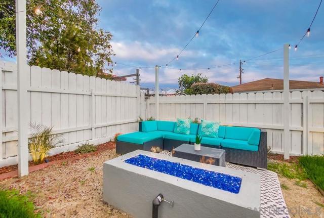 3122 Newell St, San Diego CA: https://media.crmls.org/mediaz/43e706c3-4fde-40fa-b973-e92eb3481d1b.jpg