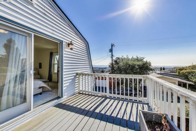 16660 Winding Blvd, San Leandro CA: https://media.crmls.org/mediaz/43e7331e-3dcc-4f17-bb5c-8a6b4c18f9ba.jpg