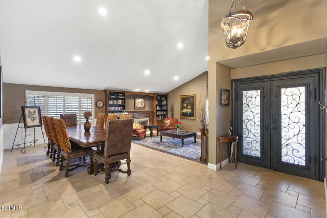 Detail Gallery Image 5 of 49 For 6228 Watertree Ct, Agoura Hills_2,  CA 91301 - 4 Beds | 3 Baths