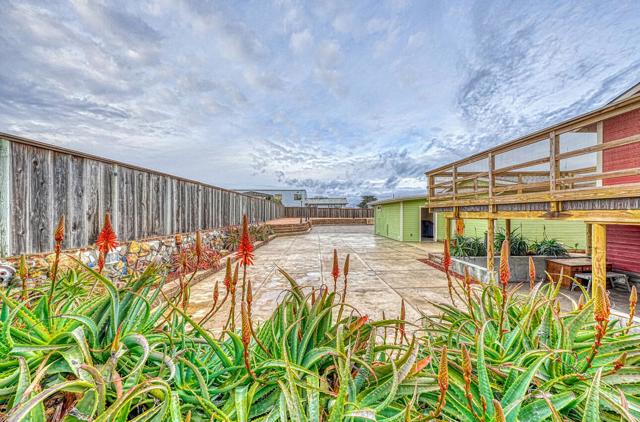 7550 Sandholdt Road, Moss Landing CA: https://media.crmls.org/mediaz/43e8c53a-d0d1-4d03-8f77-6a392a6d0212.jpg