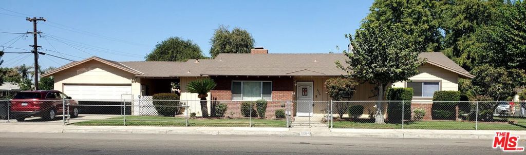 43E9704B Ac11 40B1 A25D 5922C77202A0 2904 Belle Terrace, Bakersfield, Ca 93304 &Lt;Span Style='Backgroundcolor:transparent;Padding:0Px;'&Gt; &Lt;Small&Gt; &Lt;I&Gt; &Lt;/I&Gt; &Lt;/Small&Gt;&Lt;/Span&Gt;