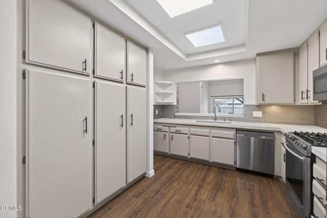 Detail Gallery Image 16 of 42 For 449 Reed Way, Port Hueneme,  CA 93041 - 2 Beds | 2 Baths