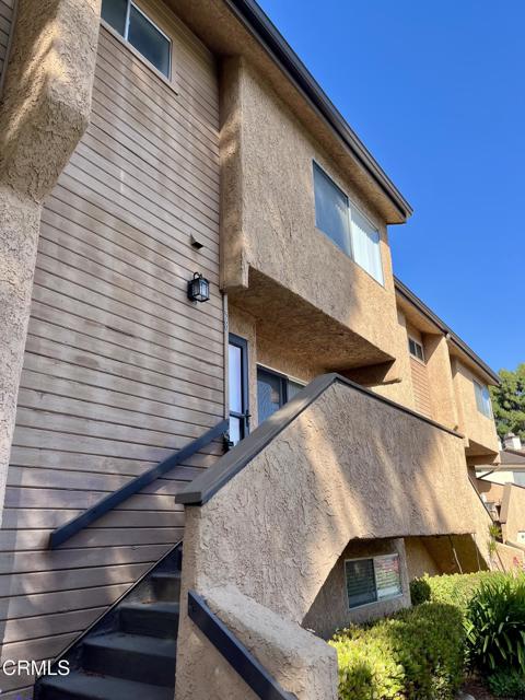 Detail Gallery Image 1 of 29 For 677 County Square Dr, Ventura,  CA 93003 - 2 Beds | 2/1 Baths