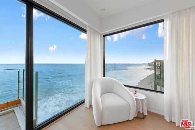 24146 Malibu Road, Malibu CA: https://media.crmls.org/mediaz/43eb3578-754b-4fac-a221-93487ad9ad17.jpg
