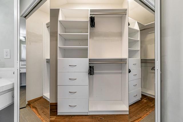 2739 Saint Giles Lane, Mountain View CA: https://media.crmls.org/mediaz/43eb5252-db2c-4070-93ae-1f0d938d1ac1.jpg