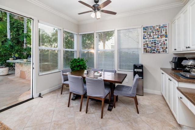 5255 Greenwillow Ln, San Diego CA: https://media.crmls.org/mediaz/43ec453f-d947-4418-9aae-157f3ada5332.jpg