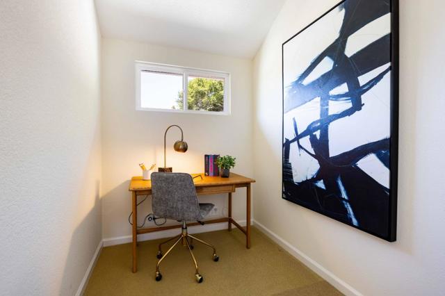 590 Military Way, Palo Alto CA: https://media.crmls.org/mediaz/43edeafd-8991-445e-9444-4aef6b2d36e3.jpg