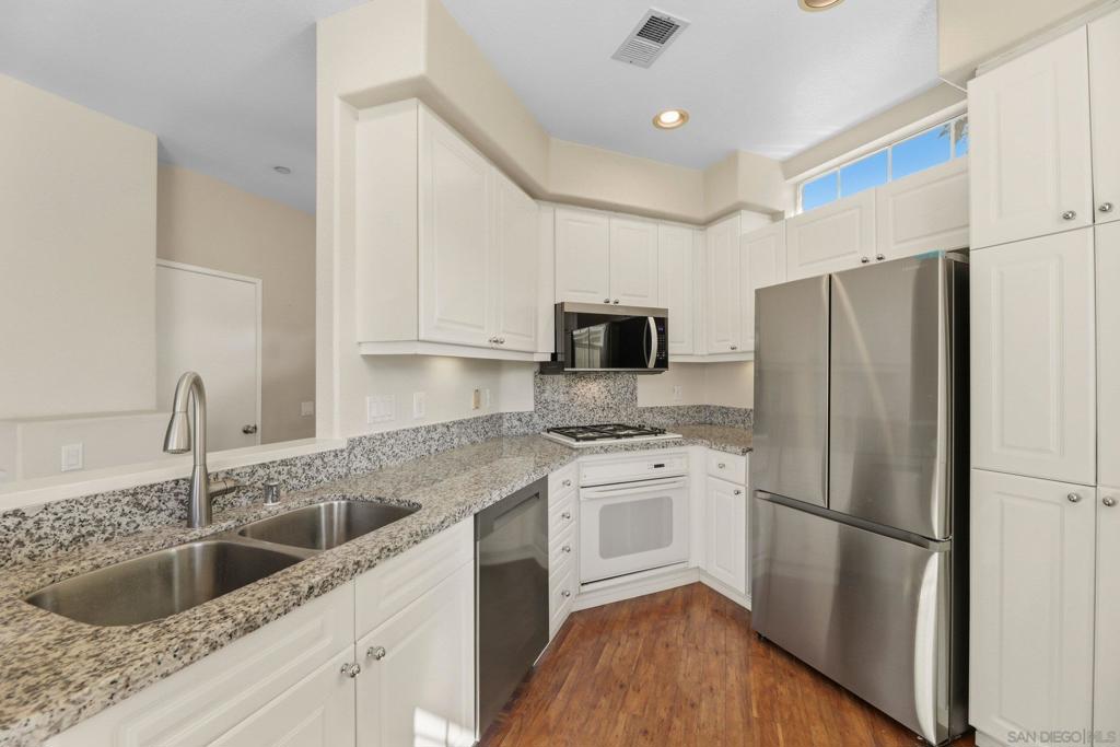 10766 Sabre Hill Dr - photo 7