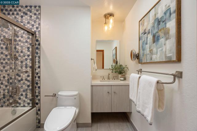 1834 Ivanhoe Ave, Lafayette CA: https://media.crmls.org/mediaz/43eed437-1641-41f1-9b7a-9cce27cba29d.jpg