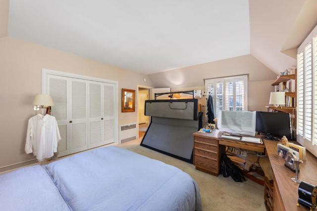 2155 Geri Lane, Hillsborough CA: https://media.crmls.org/mediaz/43ef798c-3aa0-423b-91e5-89ba34412d27.jpg