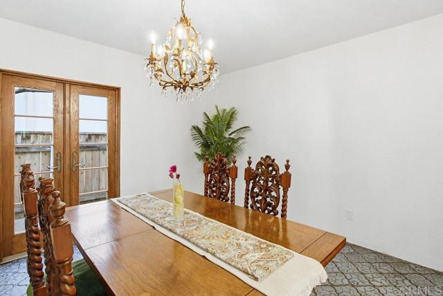 Detail Gallery Image 16 of 75 For 832 San Luis Rey, Coronado,  CA 92118 - 4 Beds | 3/1 Baths