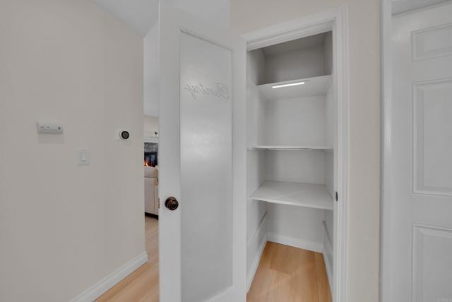 Home for Sale in Lakeside