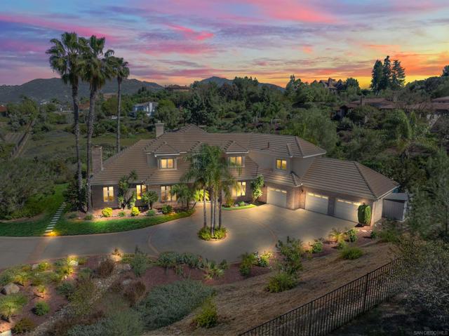 17941 Vista Lomas Dr, Poway CA: https://media.crmls.org/mediaz/43f24fa9-ee23-4a82-b4a6-bafee29db628.jpg