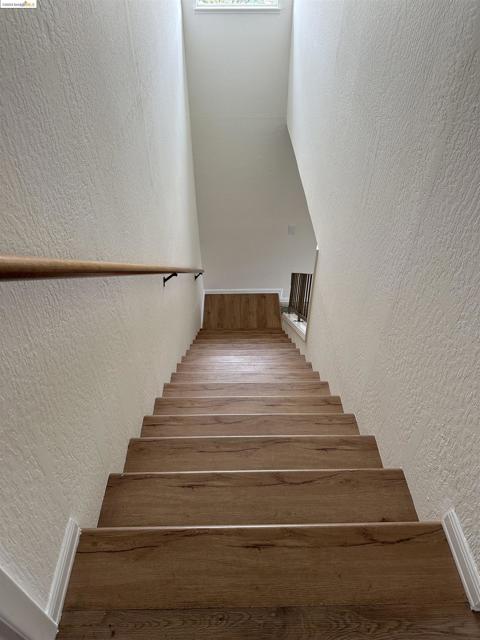 Image 9 of 21 For 136 Nugent Dr