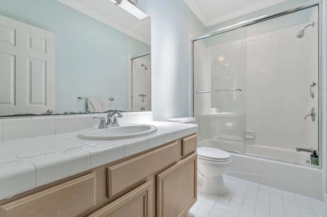 200 Portola Drive, San Francisco CA: https://media.crmls.org/mediaz/43f366af-55c8-4460-a864-d1214d23b7aa.jpg