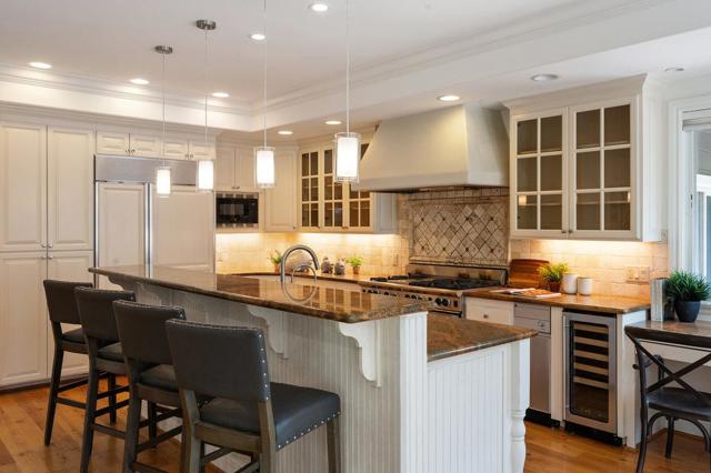 1509 Los Montes Drive, Burlingame CA: https://media.crmls.org/mediaz/43f3833a-4cff-4924-b876-e6850fc60a2b.jpg