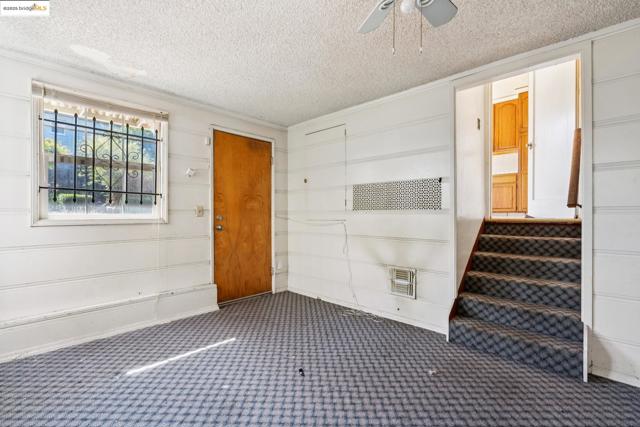 2570 99th Ave, Oakland CA: https://media.crmls.org/mediaz/43f38f4a-cee1-4b20-b873-6f24ec39b223.jpg