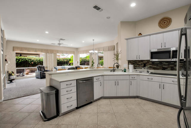 Image 9 of 39 For 78212 Griffin Drive