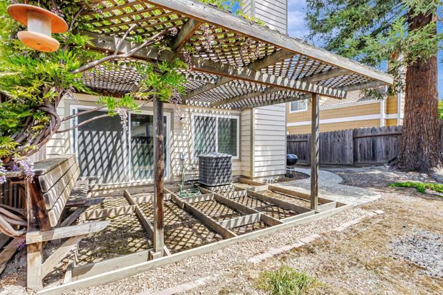 1189 Krebs Court, San Jose CA: https://media.crmls.org/mediaz/43f40f24-9464-46b6-8437-2bb8efeef850.jpg