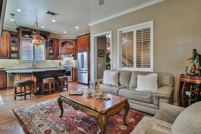 963 Corte Augusta, Camarillo CA: https://media.crmls.org/mediaz/43f5135a-67b7-4761-ab51-3a3f2b5ca34e.jpg