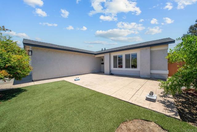7971 Jade Coast Road, San Diego CA: https://media.crmls.org/mediaz/43f51b50-ac9b-434c-bcdb-93e9397aaacd.jpg