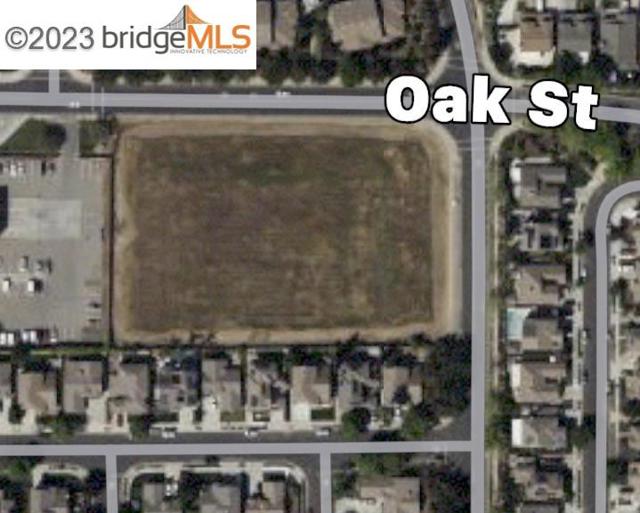 Development Opportunity next to US POSTAL SERVICE in Brentwood. Two Parcels totaling 2.64 Acres. Call the Brentwood Planning Department with your development questions. This is so close to downtown!