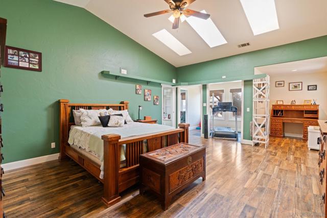 744 W Haverford Rd, Ramona CA: https://media.crmls.org/mediaz/43f651c4-4108-4638-9c07-5d307fb52e38.jpg